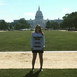 Meet your Posher, Alyssa